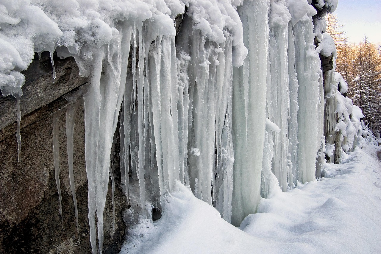 Post-Winter Ice Dam Damage: A Wisconsin Roof Repair Guide